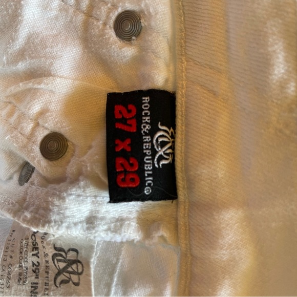 🎁 Rock & Republic White Posey Jeans - Picture 2 of 12